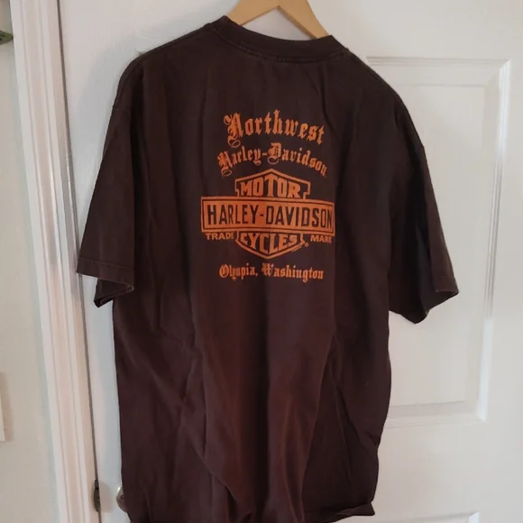 Harley-Davidson Dark Brown Tee with Vintage Graphic - Picture 2 of 4